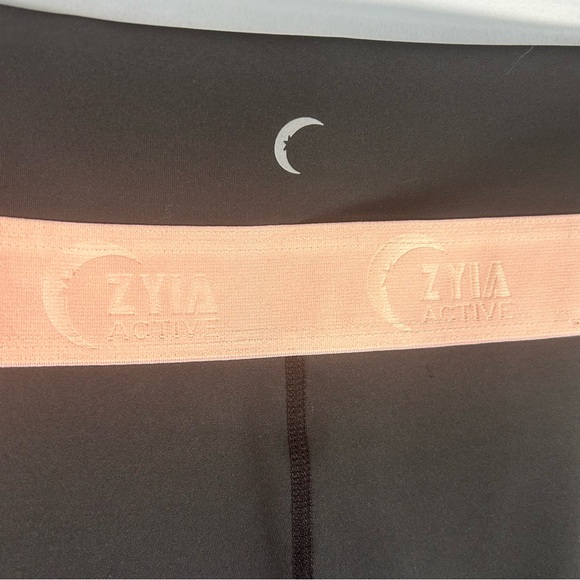 Zyia Active 29” Inseam Coral Pink/ Black Legging; Women’s Sz 6-8 (approx Medium) - Picture 8 of 12